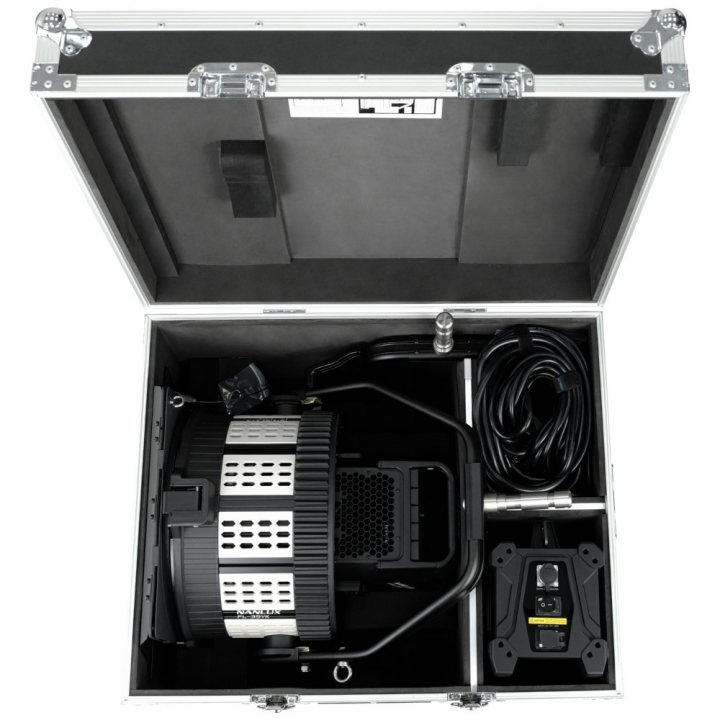 NANLUX CC-EV1200-FL-YK-FT Кофр транспортировочный Flight case for Evoke 1200 and FL-35YK Lens